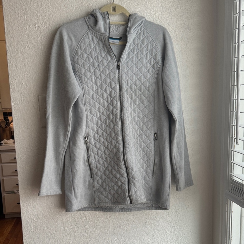 Columbia Women's Light Gray Quilted Sweatshirt Gorpcore Outdoors